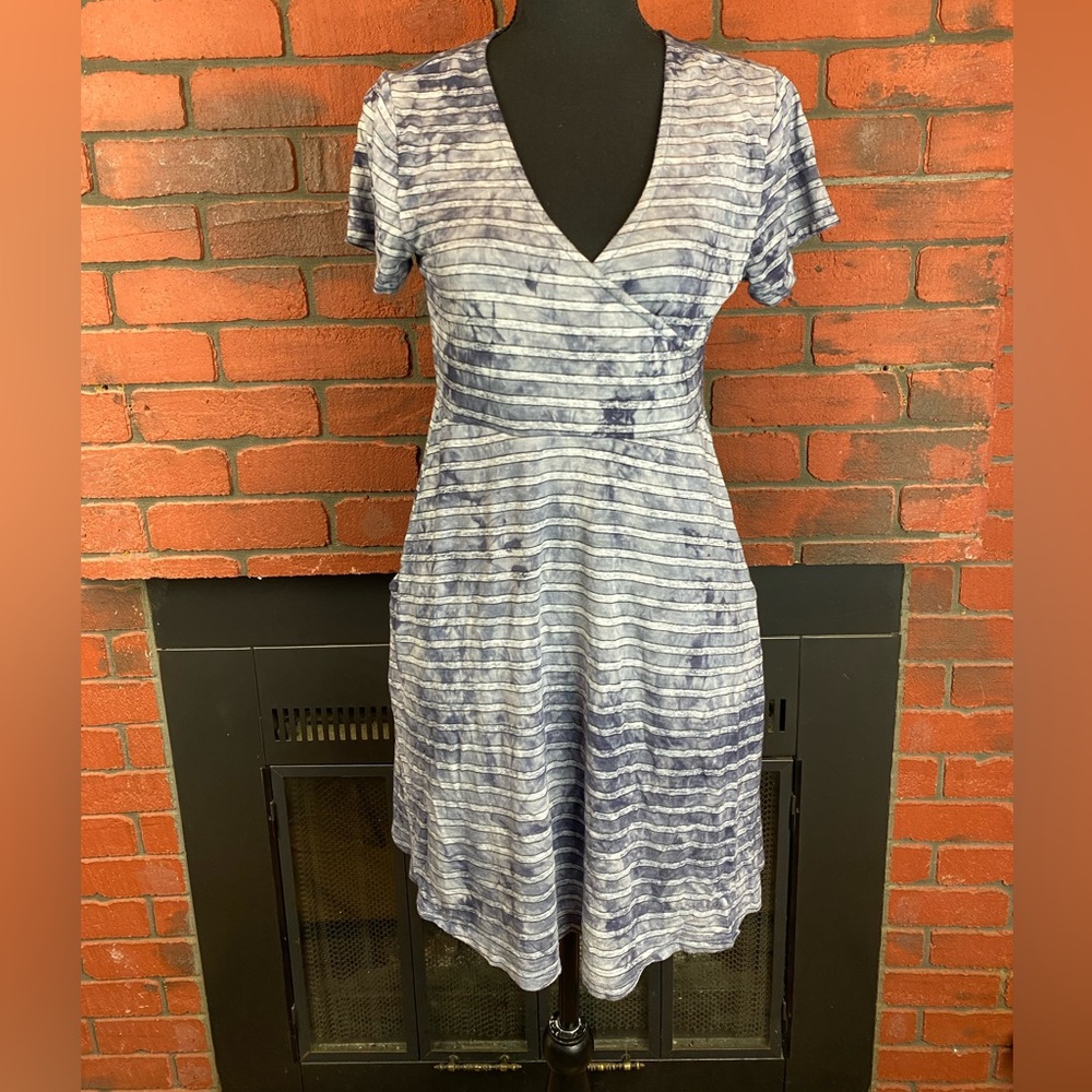 Hem & Thread Soft Striped‎ Women’s Dress Size Small